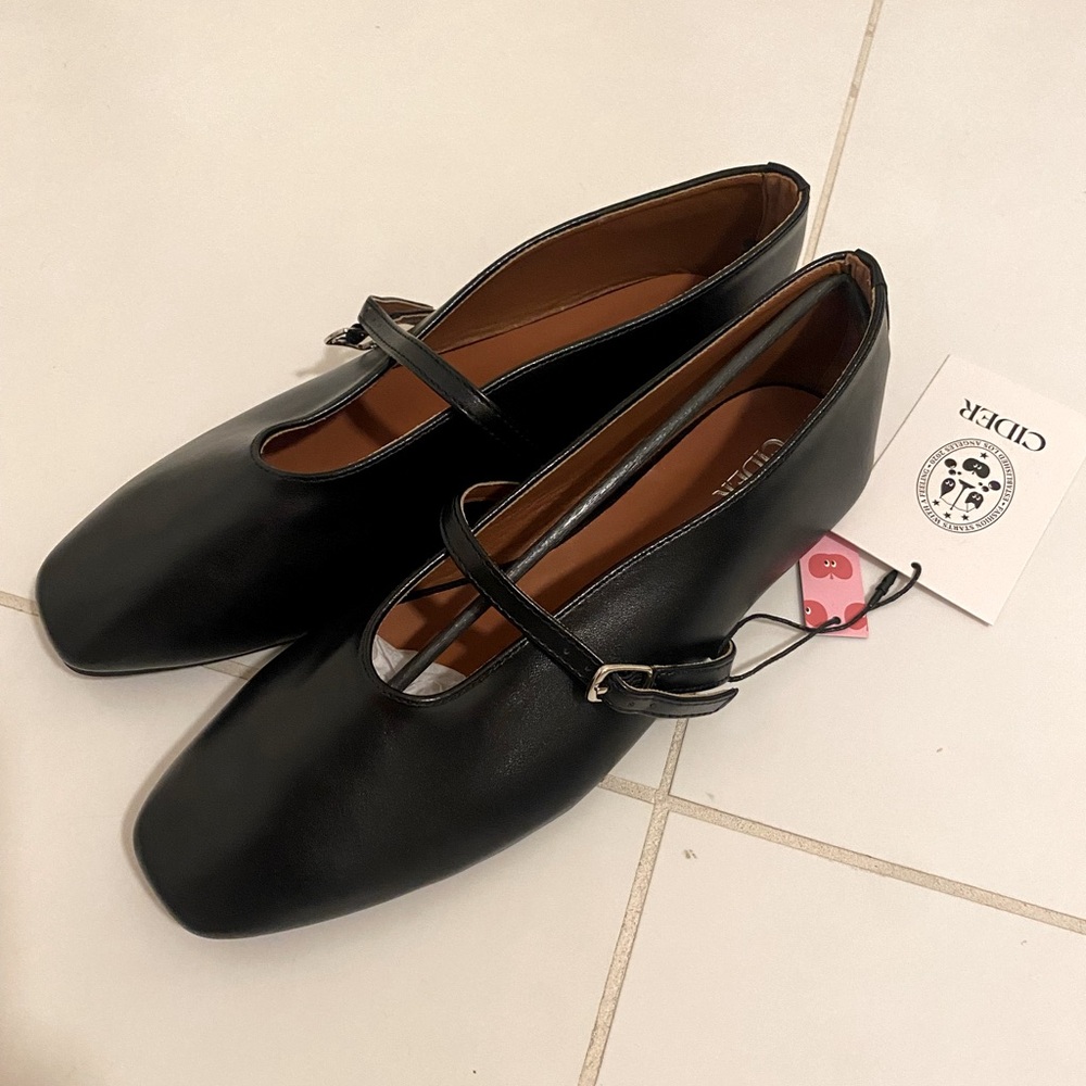 Square toe mary janes, size EU 40, US 9-9.5